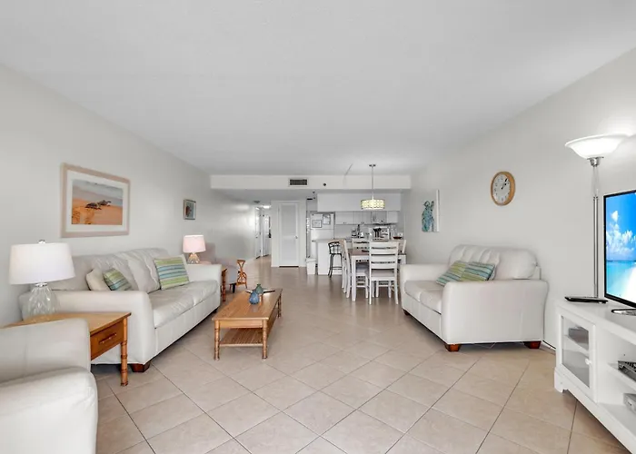 Sea Club #402 - Isle Be Back Clearwater Beach