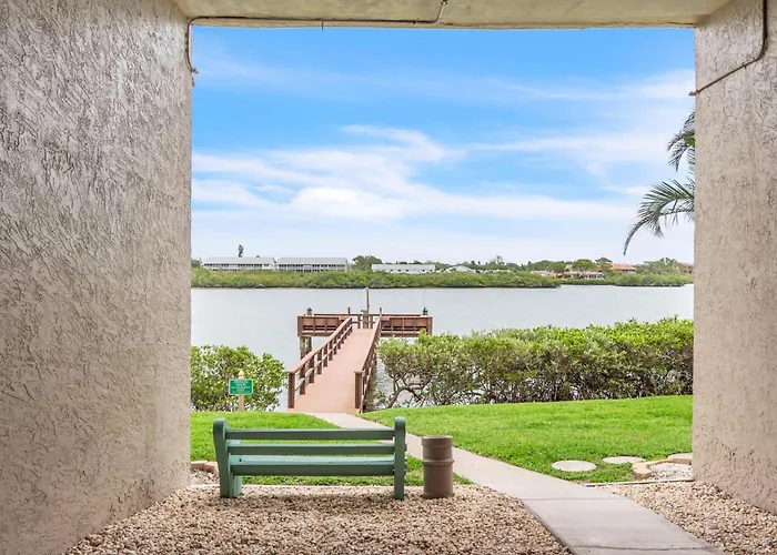 Sea Club #402 - Isle Be Back * Clearwater Beach