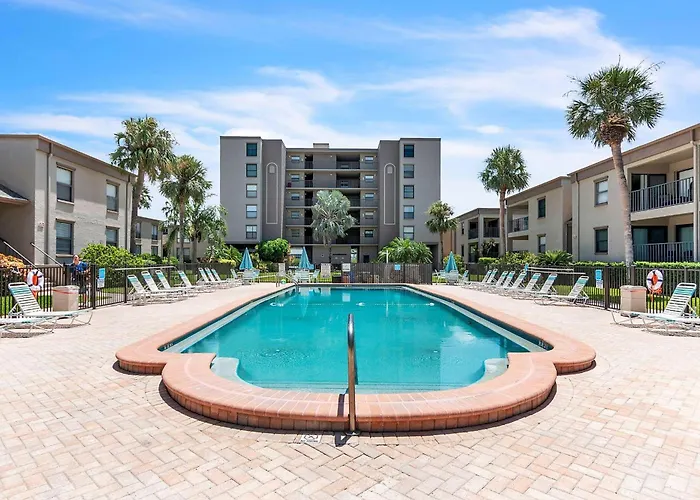 Sea Club #402 - Isle Be Back Holiday home Clearwater Beach